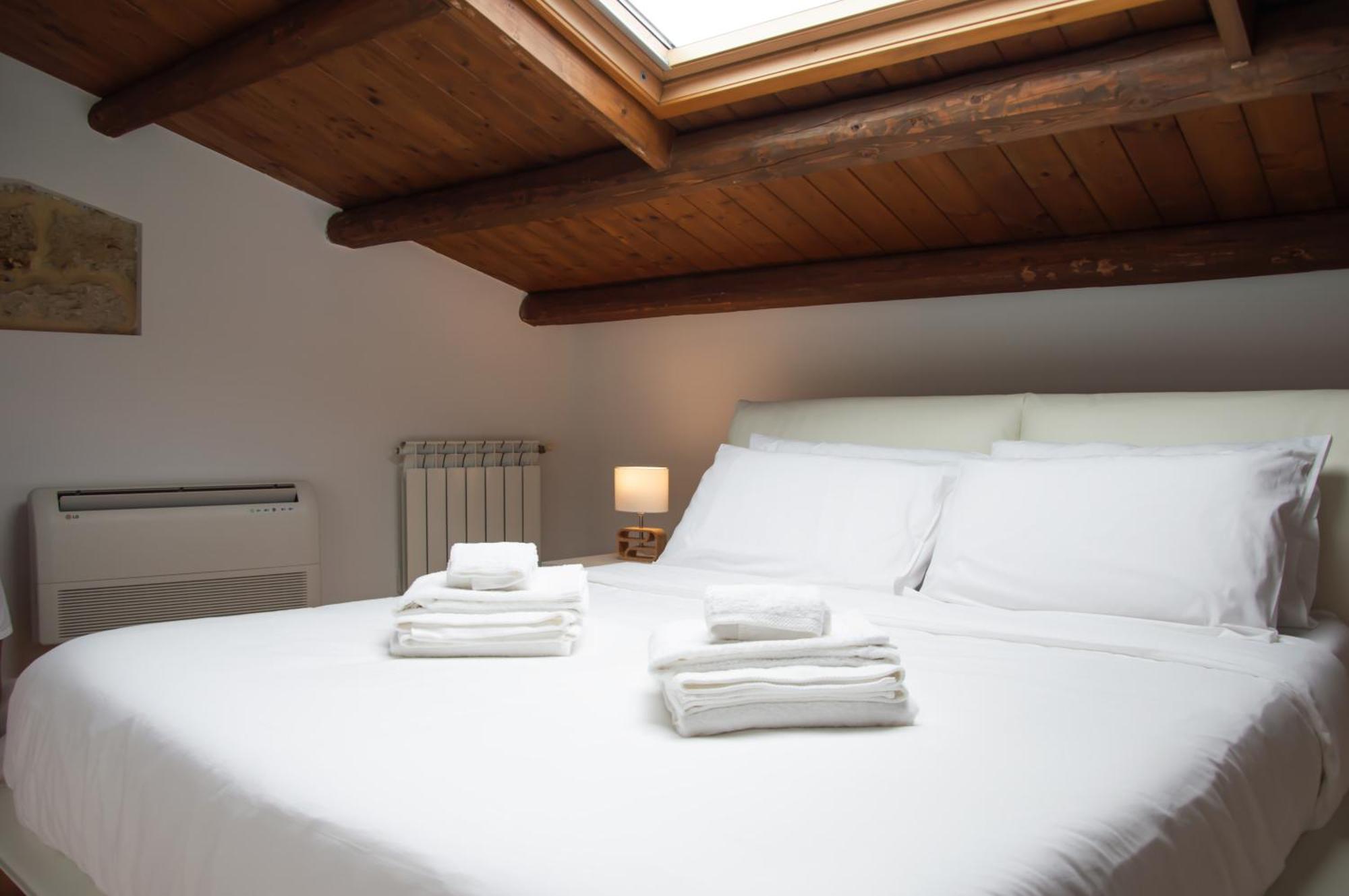 Vittorio Emanuele Suite Apartment Palermo Ngoại thất bức ảnh